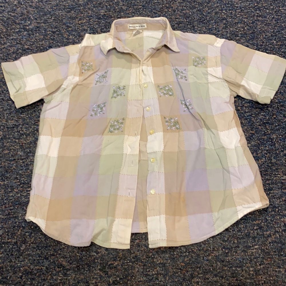 Maggie & Max Cotton embroidered Button down L